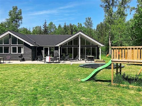 Vakantiehuis - 20 personen -  - Niels Jørgensvej - Asserbo - 3300 - Frederiksværk