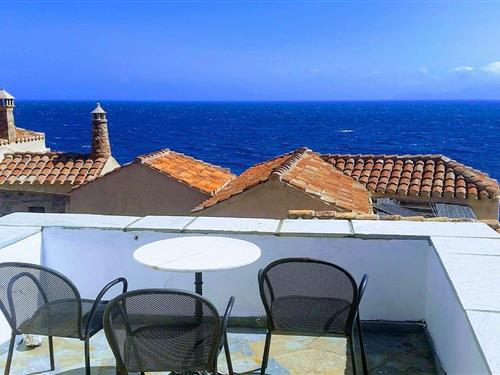Holiday home - 6 persons -  - Monemvasia - 23070 - Monemvasia