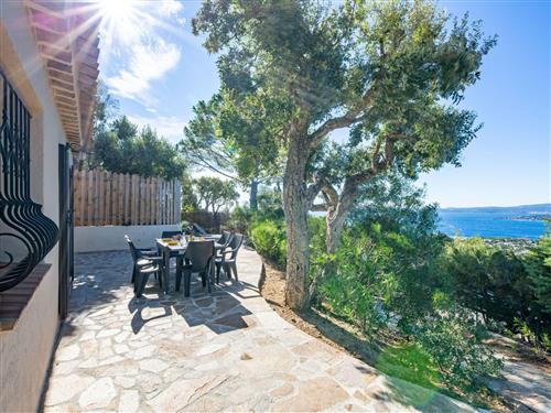 Holiday home - 6 persons -  - Les Issambres - 83380