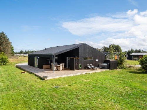 Feriehus - 9 personer -  - Vesterhavs Sletten - 9493 - Saltum