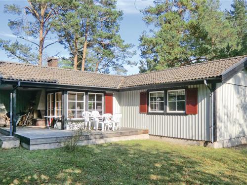 Semesterhus/Semesterlägenhet - 6 personer -  - Fasanstigen - Törnbotten - 386 96 - Färjestaden