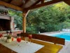 Image 7 - Outside