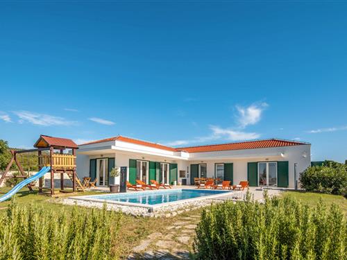 Feriehus / leilighet - 8 personer -  - Debeljak - Zadar-Debeljak - 23206 - Debeljak