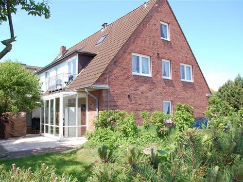 Holiday Home/Apartment - 4 persons -  - Lerchenweg - 25980 - Westerland