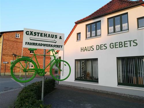 Holiday home - 1 person -  - Am Bahnhof - 17367 - Eggesin