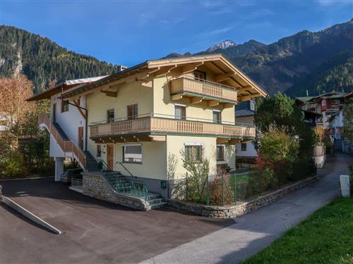 Holiday Home/Apartment - 5 persons -  - Mayrhofen - 6290