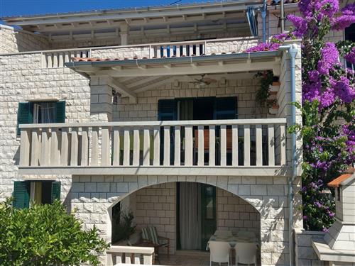 Holiday apartment - 6 persons -  - Domovinskog rata - 21420 - Bol