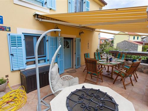 Holiday Home/Apartment - 5 persons -  - Kornic - 51517 - Kornic