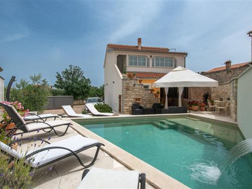 Holiday home - 6 persons -  - Kavran - Pula-Kavran - 52208 - Kavran