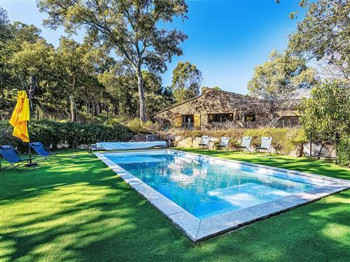 Holiday home - 6 persons -  - La Môle - 83310