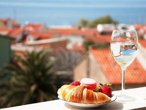 Holiday apartment - 4 persons -  - 21320 - Baška Voda