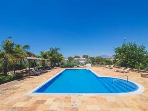 Holiday Home/Apartment - 8 persons -  - 29120 - Alhaurín El Grande