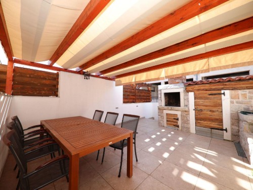 Holiday apartment - 7 persons -  - 22243 - Dragišina