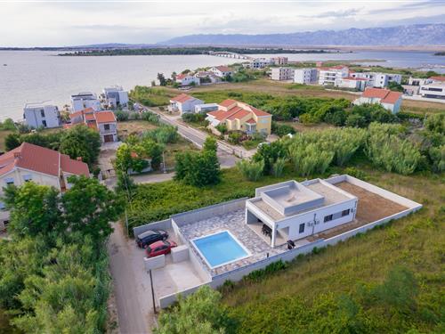 Holiday Home/Apartment - 5 persons -  - Privlaka - 23233 - Privlaka