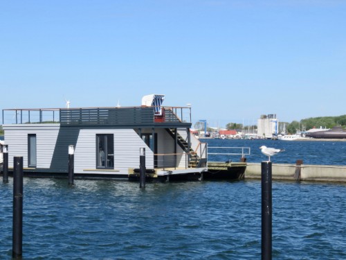 Wohnboot - 2 Personen -  - Am Yachthafen - 23769 - Fehmarn