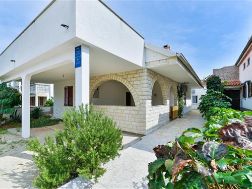 Holiday Home/Apartment - 4 persons -  - Vir - 23234 - Vir