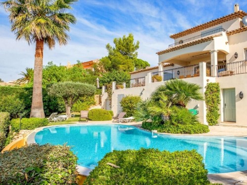 Villa - 12 persons -  - 83380 - Les Issambres