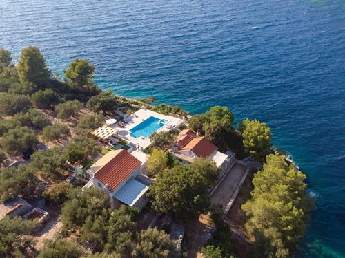 Holiday home - 4 persons -  - Poplat br. - Korcula-Poplat - 20270 - Poplat