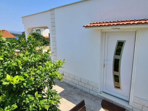 Ferieleilighet - 4 personer -  - Ribarska 7, Necujam - 21432 - Stomorska