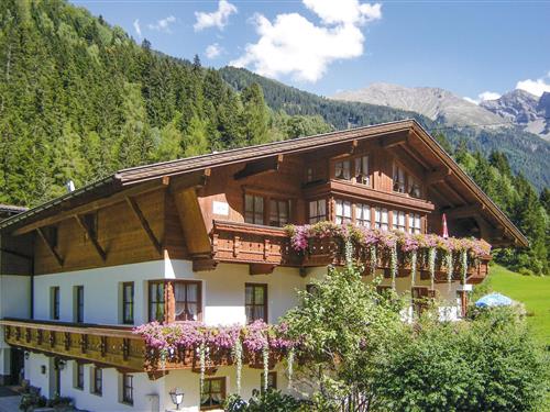 Holiday Home/Apartment - 5 persons -  - Wiese - St. Leonhard/ Pitztal - 6481 - St. Leonhard