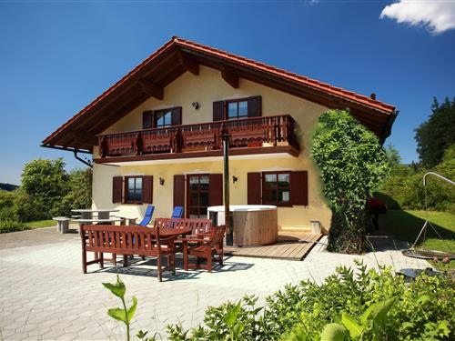 Holiday Home/Apartment - 16 persons -  - Am Sonnenhang - 94256 - Drachselsried