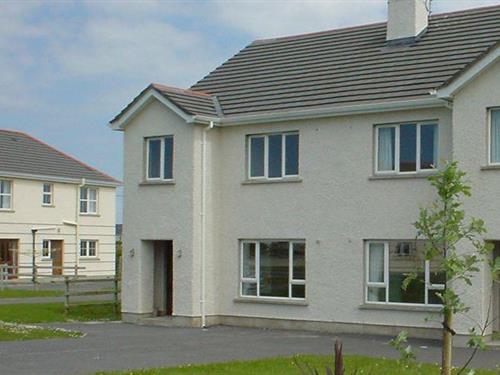 Holiday Home/Apartment - 5 persons -  - F94 TK29 - Bundoran