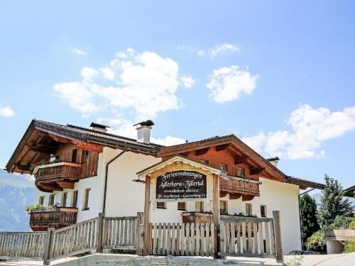 Holiday apartment - 12 persons -  - 6272 - Kaltenbach
