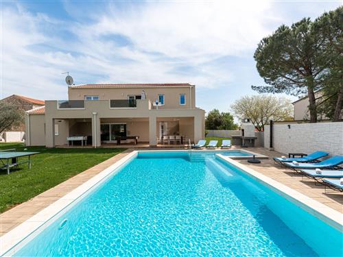Holiday home - 8 persons -  - Buje/Brtonigla - 52474