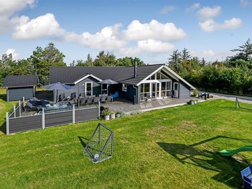 Sommerhus - 10 personer -  - Stæhrsvej - 6857 - Blåvand