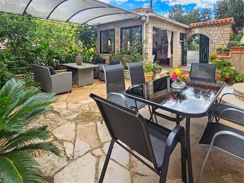 Holiday home - 9 persons -  - Brac/Supetar - 21400