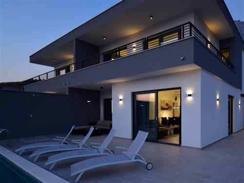 Feriehus - 9 personer -  - Makarska - 21300