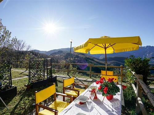 Sommerhus - 9 personer -  - Via Pierdiscini - 55030 - Careggine