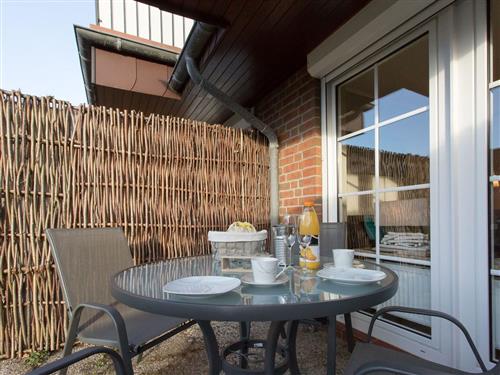 Holiday Home/Apartment - 3 persons -  - Amselweg - 25980 - Westerland Auf Sylt