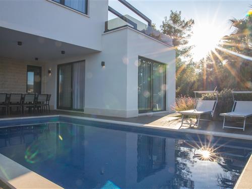 Holiday home - 11 persons -  - Duga - 21223 - Duga