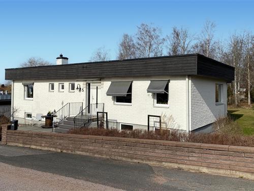 Fritidshus - 8 personer -  - Hökgatan - 598 30 - Vimmerby