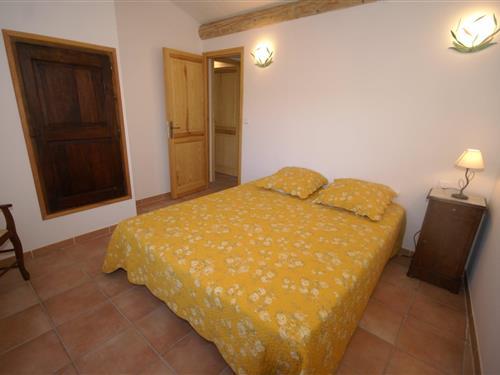 Sommerhus - 8 personer -  - 07460 - Beaulieu