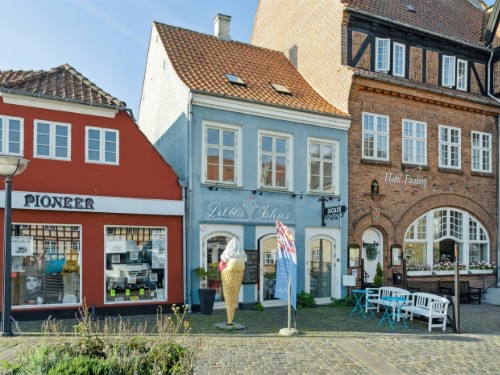 Holiday apartment - 6 persons -  - Torvet - Fåborg - 5600 - Faaborg