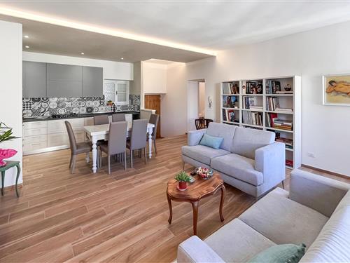 Holiday Home/Apartment - 4 persons -  - Piazza Bernardo Tanucci - 52017 - Stia