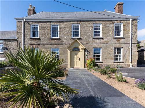 Holiday home - 19 persons -  - Wadebridge - Padstow - PL27 7QB