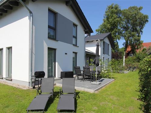 Holiday Home/Apartment - 4 persons -  - Kavelweg - 18374 - Zingst