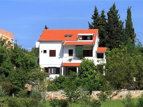 Holiday Home/Apartment - 4 persons -  - Stari Grad - 21460 - Stari Grad