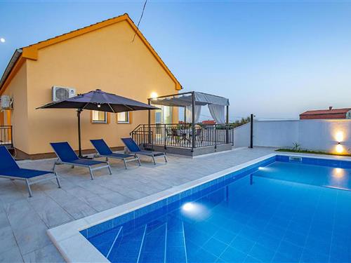 Ferienhaus - 6 Personen -  - Slunjska - 23000 - Zadar