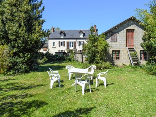 Holiday home - 8 persons -  - Chemin de Maylou - 64450 - Miossens Lanusse
