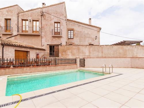 Hytte - 6 personer -  - 08255 - Maians-Castellfollit Del