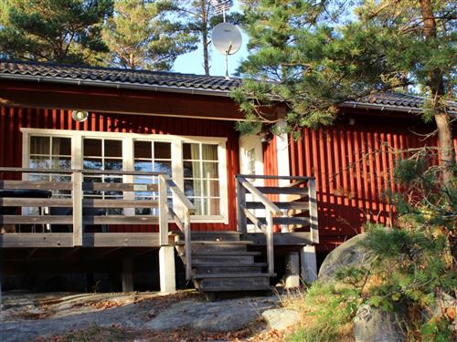 Holiday home - 4 persons -  - Loftahammar - 59095