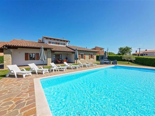 Feriehus - 8 personer -  - Zagrebacka - 52463 - Visnjan