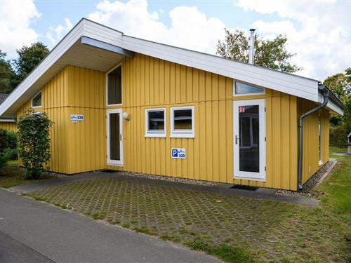 Sommerhus - 4 personer -  - Walter-Gotsmann-Straße - 17252 - Mirow