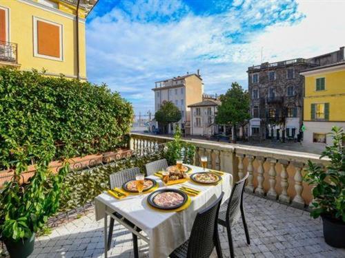 Holiday Home/Apartment - 5 persons -  - 25010 - Desenzano Del Garda