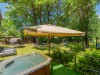 Image 4 - Outside