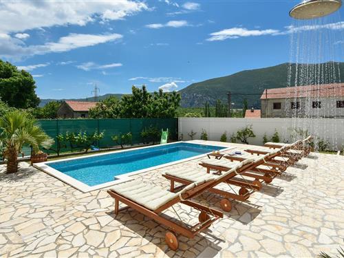 Holiday Home/Apartment - 8 persons -  - Ostrvica - Omis - Ostrvica - 21253 - Omis
